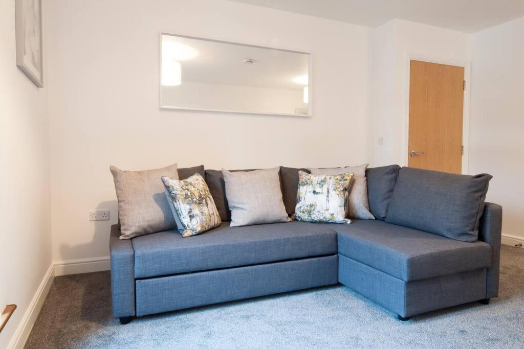 The Vulcan - Newly Furnished With Parking * Derby